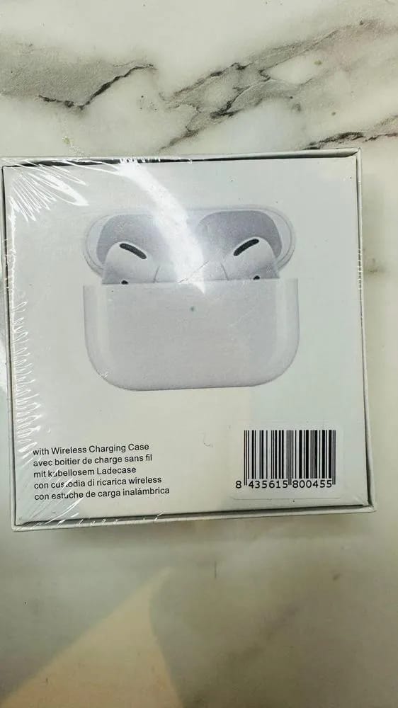 AirPods Pro 2 Wireless Earbuds with Type-C MagSafe Charging Case – White